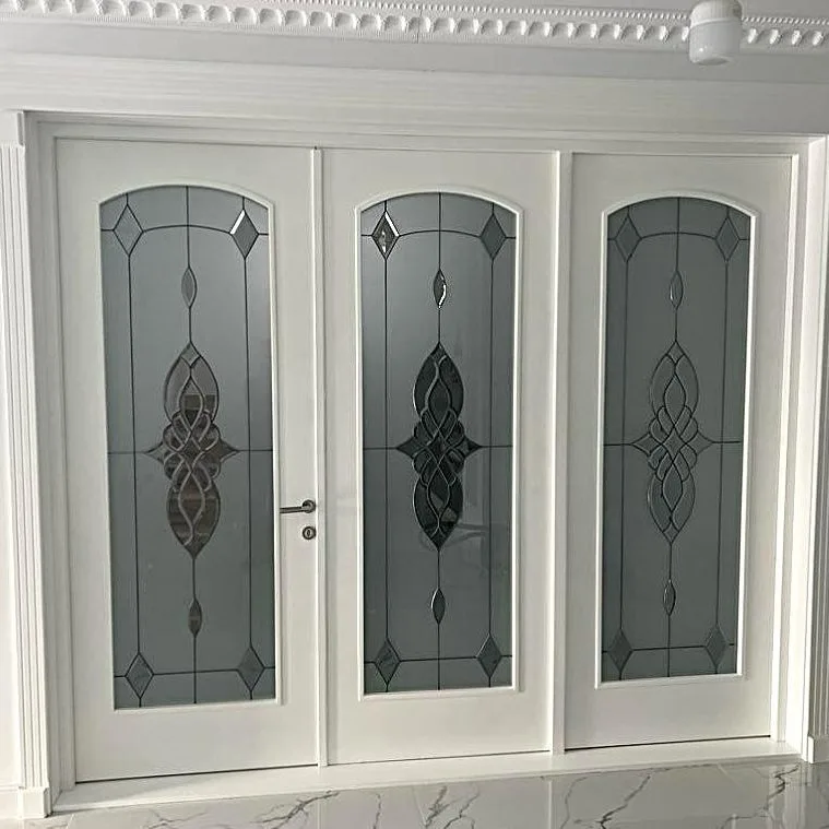 USA TRIPLA GEAM CRISTAL | usi interior